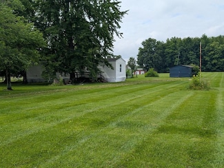 765 E Marshfield Rd, Scottsburg, IN 47170