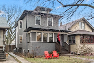 1115 Clinton Ave, Oak Park, IL 60304