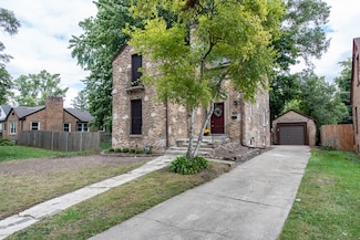 1335 Chestnut St, Waukegan, IL 60085