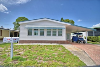 4153 Rolling Oaks Dr, Winter Haven, FL 33880