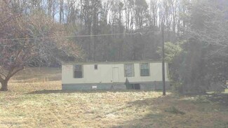3442 Cumberland Gap Rd, Newport, VA 24128