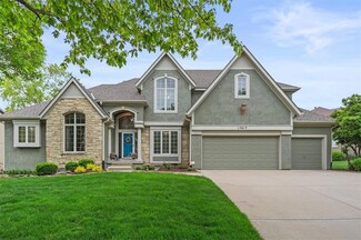 17617 Penrose Ln, Lenexa, KS 66219