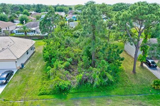 1874 SW Altman Ave, Port Saint Lucie, FL 34953