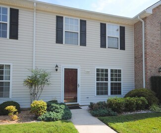 1260 Blue Ridge View Cir, Forest, VA 24551