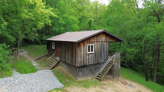 34215 Mt Hope Ridge Rd, Graysville, OH 45734