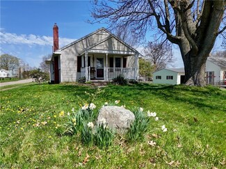 195 7th St SW, Brewster, OH 44613