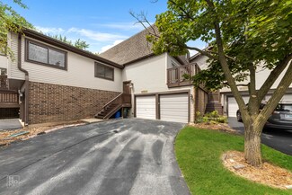 29W406 Thornwood Ln Unit 1, Warrenville, IL 60555