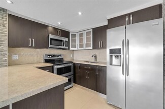 8290 Lake Dr Unit 516, Doral, FL 33166