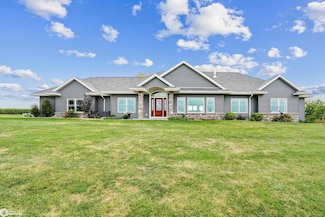 4093 70th St, Grinnell, IA 50112