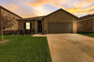 10345 Burnfoot Ln, Fort Worth, TX 76036