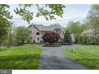 80 New Rd, Lambertville, NJ 08530
