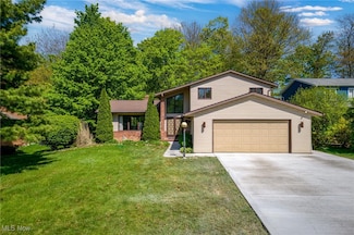 5113 Lansdowne Dr, Solon, OH 44139