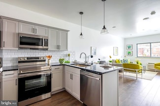 370 W Johnson St Unit A605, Philadelphia, PA 19144