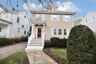 192 Maple St, West Roxbury, MA 02132