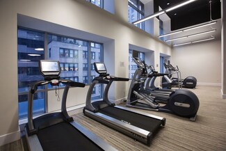 150 E 44th St Unit 7-A, New York, NY 10017