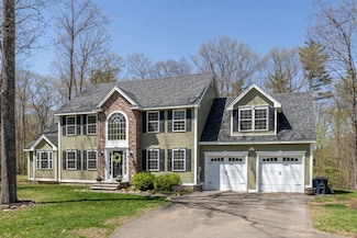 30 Deer Run Dr, Derry, NH 03038