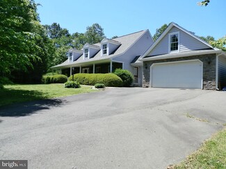 7159 Pine Ridge Rd, Marshall, VA 20115