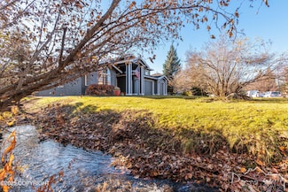 2048 Meander Dr, Anchorage, AK 99516