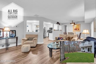 201 Schley Ave, Toms River, NJ 08755