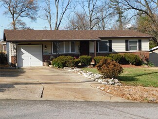 8457 Brotherton Ln, Saint Louis, MO 63135