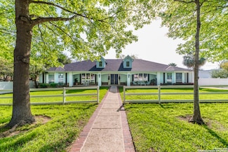 7226 N Vandiver Rd, San Antonio, TX 78209