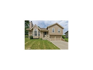 5502 N Richmond Ave, Kansas City, MO 64119