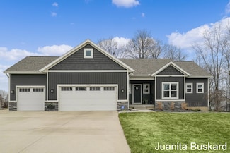6954 City View Dr, Hudsonville, MI 49426