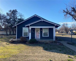 409 NW 3rd St, Minco, OK 73059
