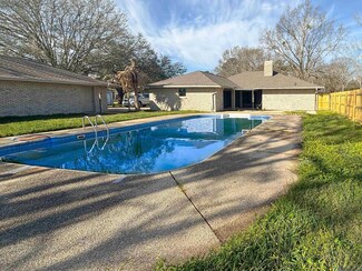 12472 Gravois Subdivision Rd, Gonzales, LA 70737