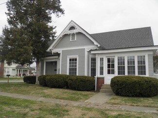 247 S Seminary St, Bloomfield, IN 47424