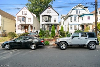 478 Walnut St, Elizabeth, NJ 07201