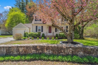 7 Breakneck Hill Rd, Southborough, MA 01772