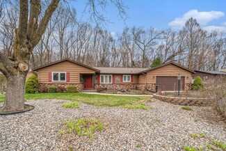 392 E Ridge Cir, Kalamazoo, MI 49009