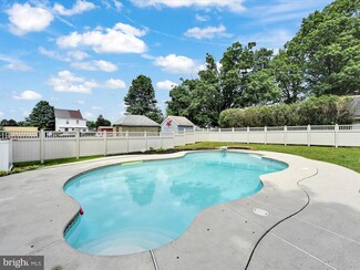 307 W Race St, Pottstown, PA 19464