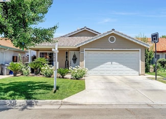 4328 W Cambridge Ave, Fresno, CA 93722