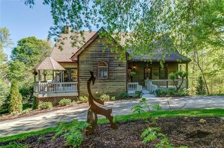 32 Happy Trails Dr, Barnardsville, NC 28709