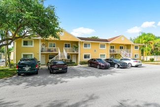 202 Palm Beach Trace Dr, Royal Palm Beach, FL 33411
