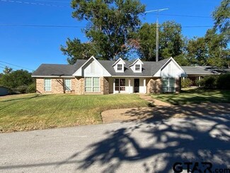 501 Francis St, Frankston, TX 75763