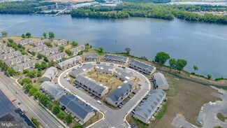 16751 River View Cir, Bristol, PA 19007