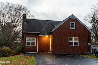 160 Shaker Rd, Albany, NY 12211