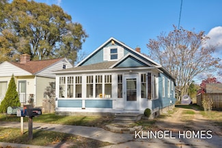 746 Lyman Ave, Muskegon, MI 49441