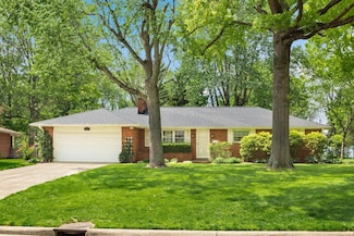 872 Poling Dr, Columbus, OH 43224