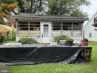 3326 Sykesville Rd, Westminster, MD 21157