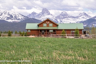 4535 Roxanne St, Tetonia, ID 83452