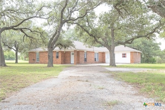 2038 Nordheim Rd, Goliad, TX 77963