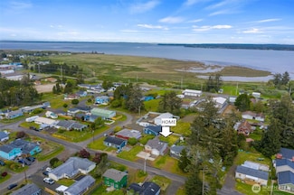 708 S Broadway, Westport, WA 98595