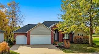 901 Barrington Rd, Iowa City, IA 52245