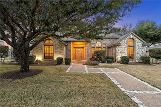 302 Ranchgate Trail, McGregor, TX 76657