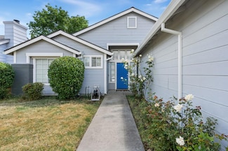5279 Jacinto Ave, Sacramento, CA 95823