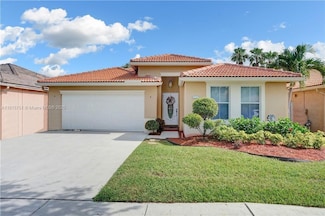 14361 N Royal Cove Cir, Davie, FL 33325